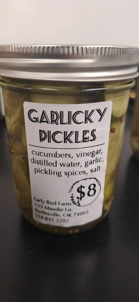 Garlicky Pickles